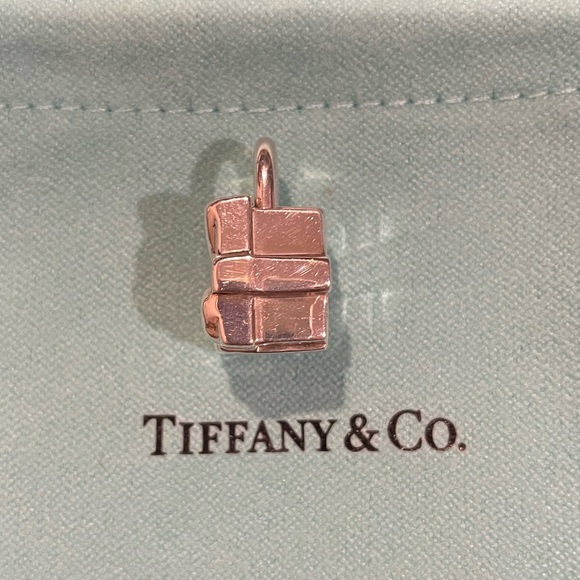 Tiffany & Co. RARE Discontinued Tiffany Present Box Charm - Picture 3 of 10